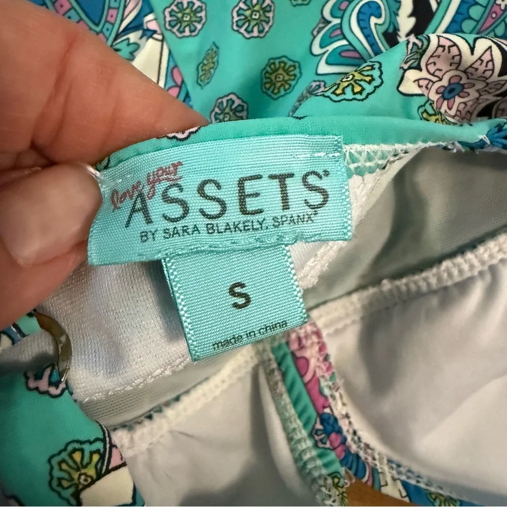 SPANX Assets by Sara Blakely Aqua Blue Pink Paisley One Piece Swimsuit‎ Small